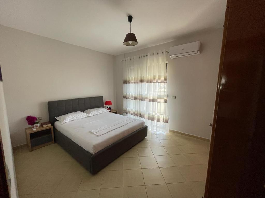 Near By The Sea Apartment Sarandë Exteriör bild